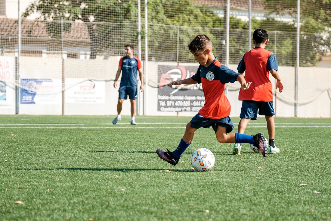 Jugador de Fútbol 8 en un ejercicio de conducción